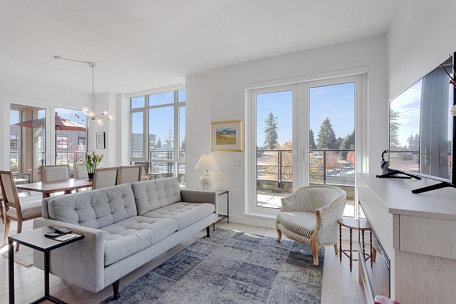 206 3220 Connaught Crescent North Vancouver, BC - 4