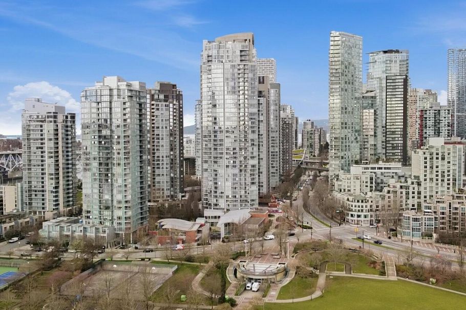 4302 1408 Strathmore Mews Vancouver, BC - 30