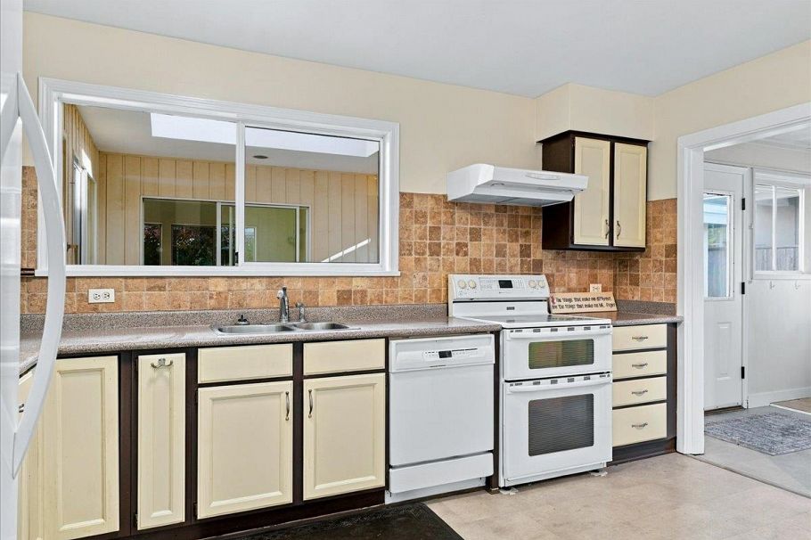3040 Paisley Road North Vancouver, BC - 14