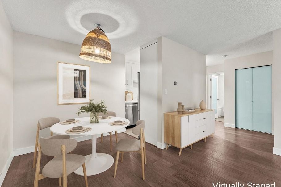 203 1611 E 3rd Avenue Vancouver, BC - 5