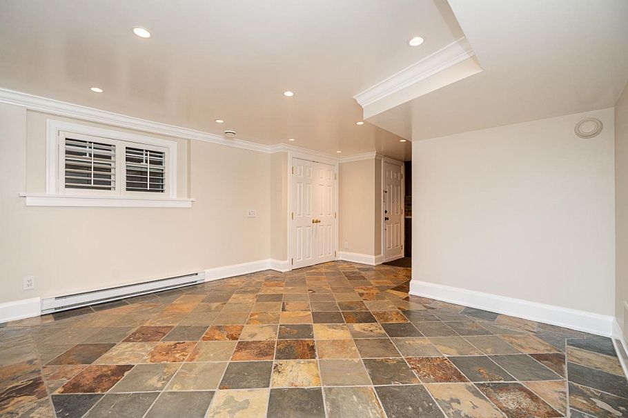 1562 W 62nd Avenue Vancouver, BC - 28