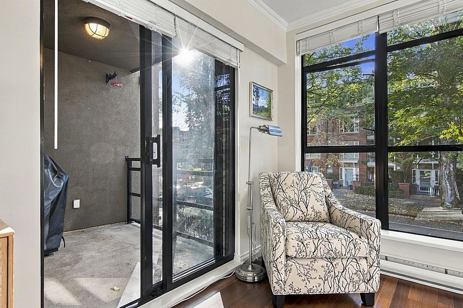 210 2181 W 10th Avenue Vancouver, BC - 11