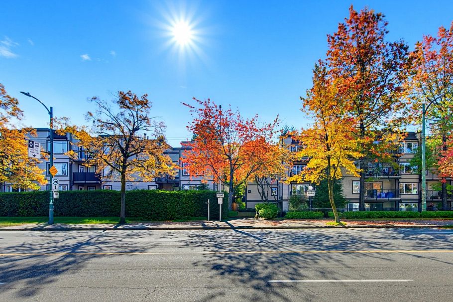 101 1040 E Broadway Vancouver, BC - 29
