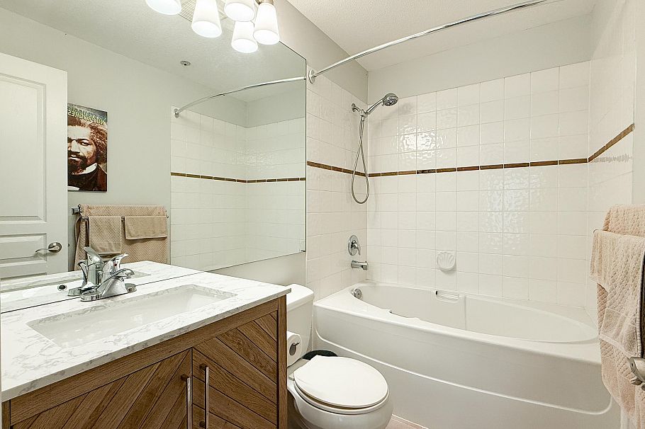 303 2080 E Kent Avenue South Vancouver, BC - 22