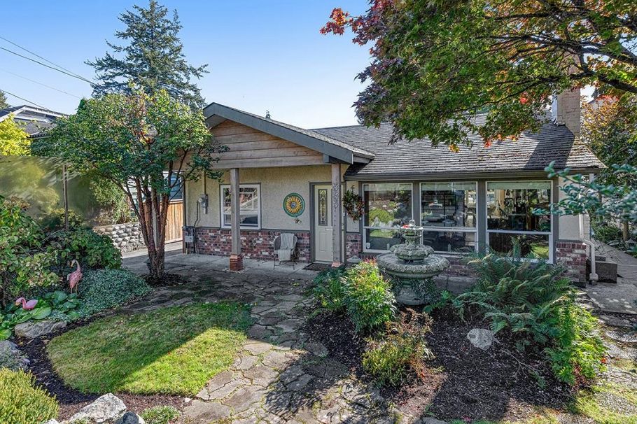 535 E Keith Road North Vancouver, BC - 1
