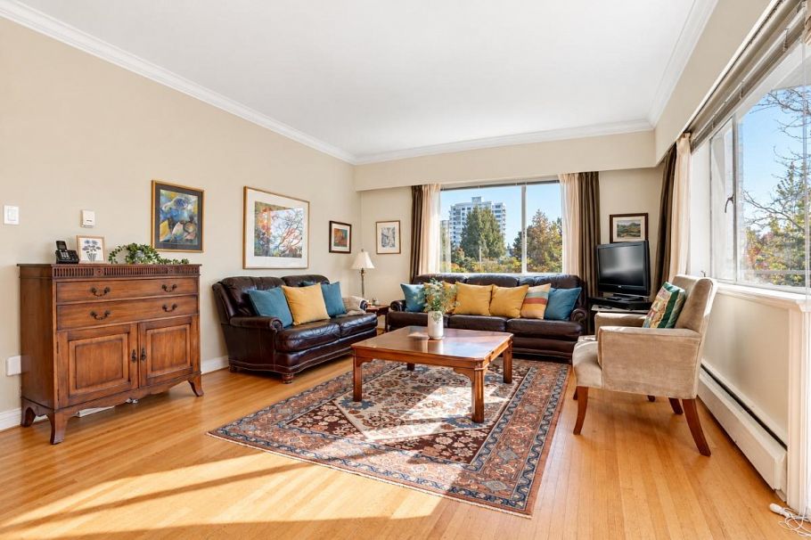 502 2409 W 43rd Avenue Vancouver, BC - 3