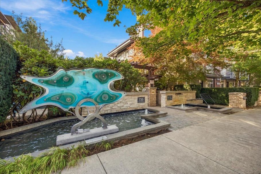 108 735 W 15th Street North Vancouver, BC - 16