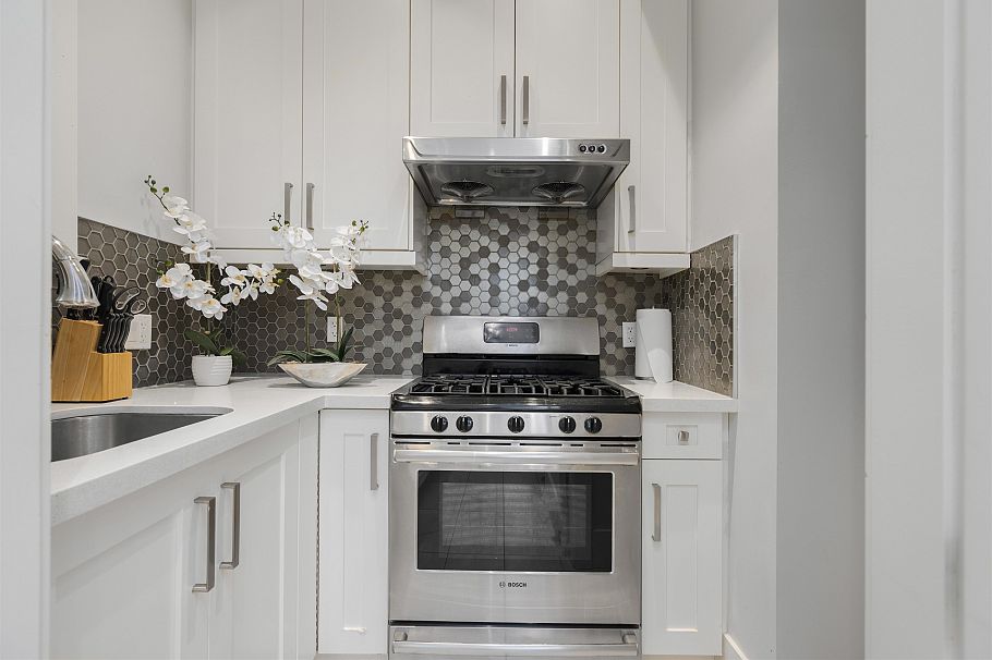 7380 Ontario Street Vancouver, BC - 11