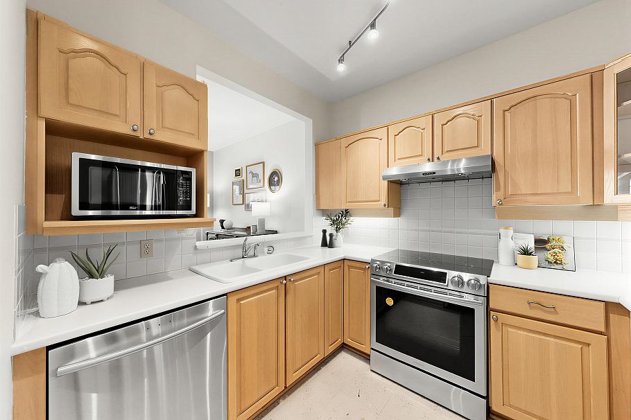 221 3769 W 7th Avenue Vancouver, BC - 6