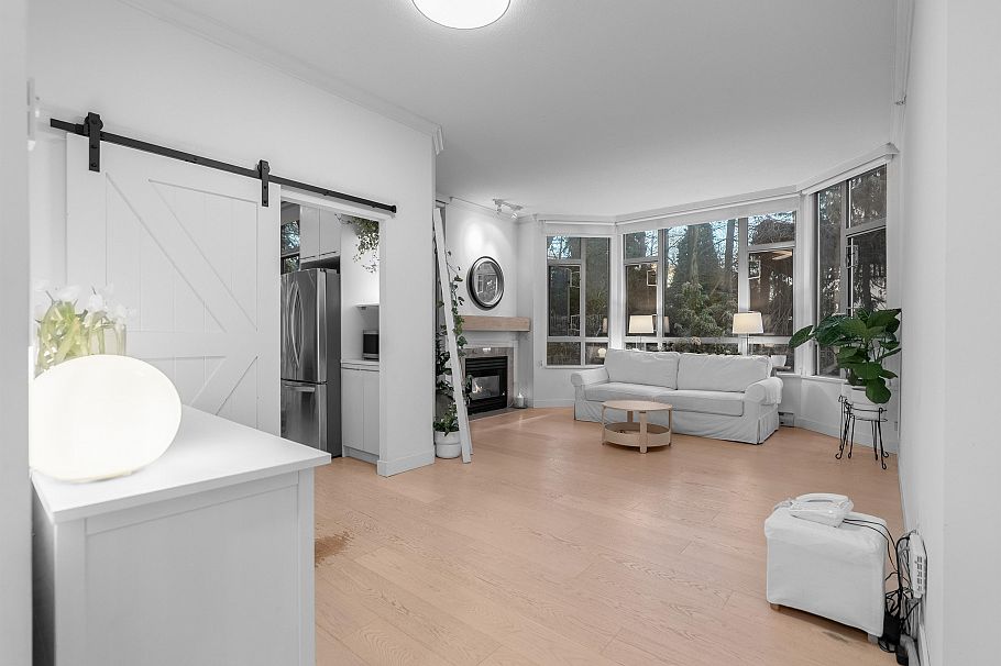 101 160 W Keith Road North Vancouver, BC - 3