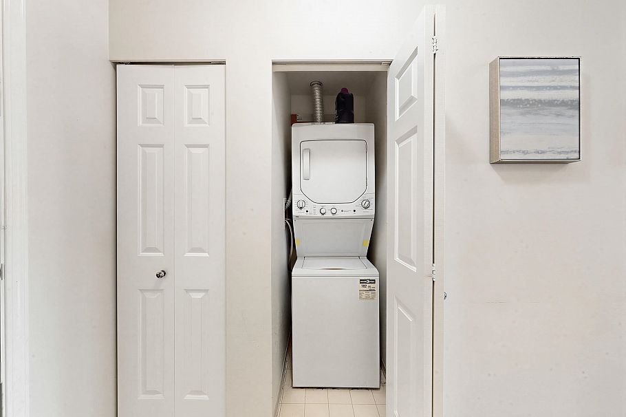 221 3769 W 7th Avenue Vancouver, BC - 8