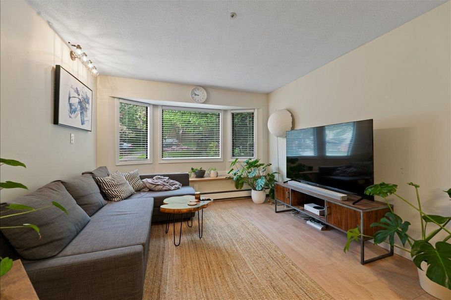 1375 E 18th Avenue Vancouver, BC - 4