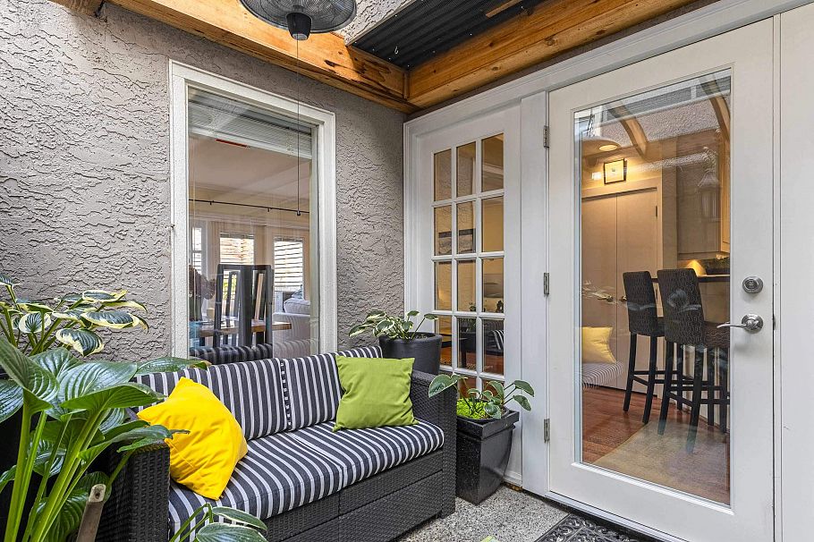 101 2535 York Avenue Vancouver, BC - 3