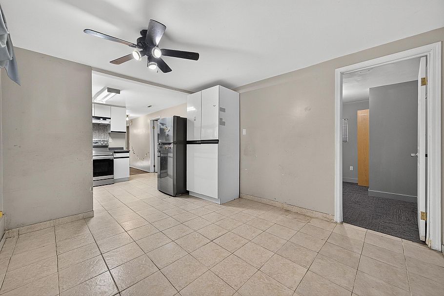 1429 E 11 Avenue Vancouver, BC - 29