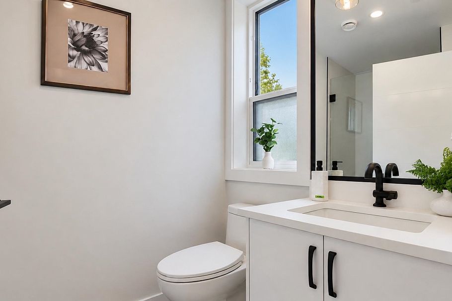 1 746 E 12th Avenue Vancouver, BC - 22