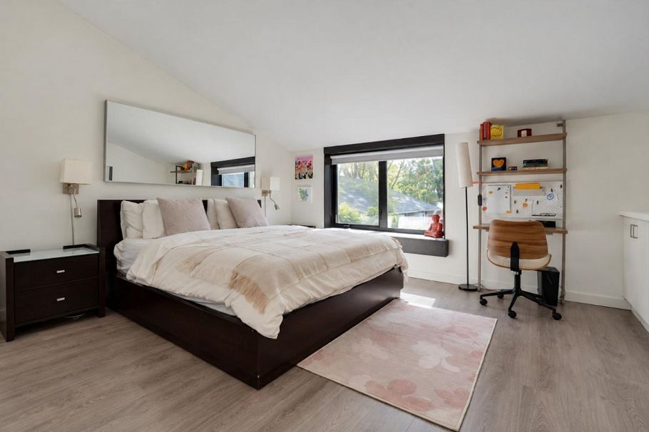 2835 W 13th Avenue Vancouver, BC - 30