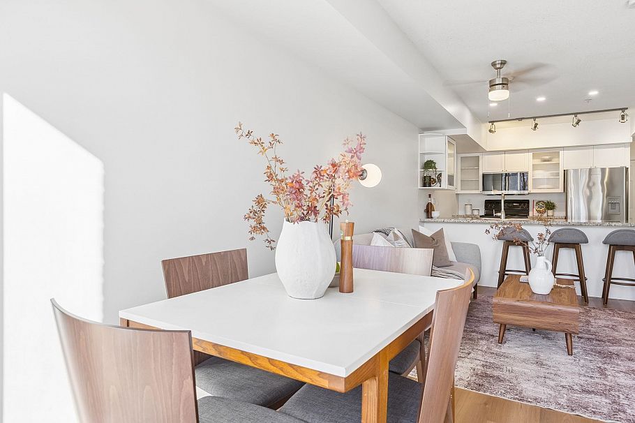 311 702 E King Edward Avenue Vancouver, BC - 3
