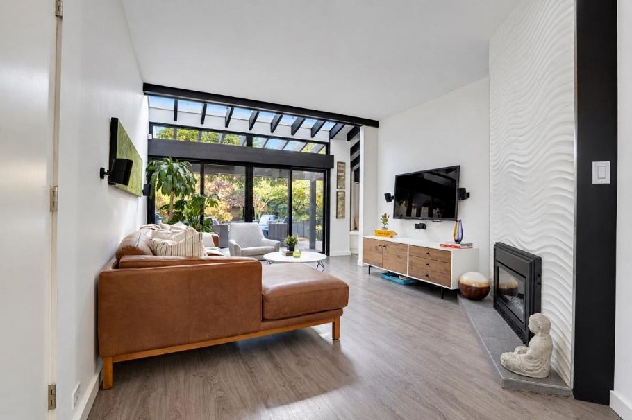 2835 W 13th Avenue Vancouver, BC - 8