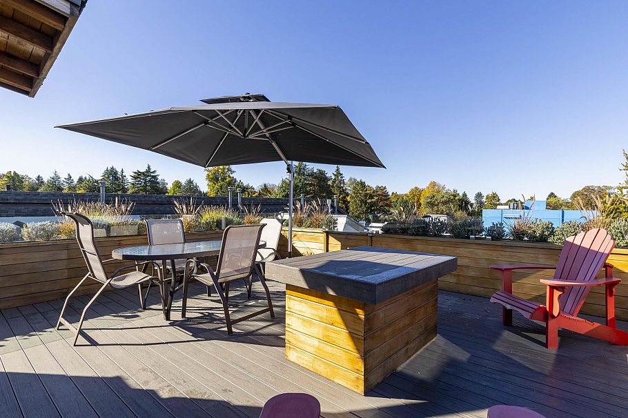 105 1811 W 16 Avenue Vancouver, BC - 29