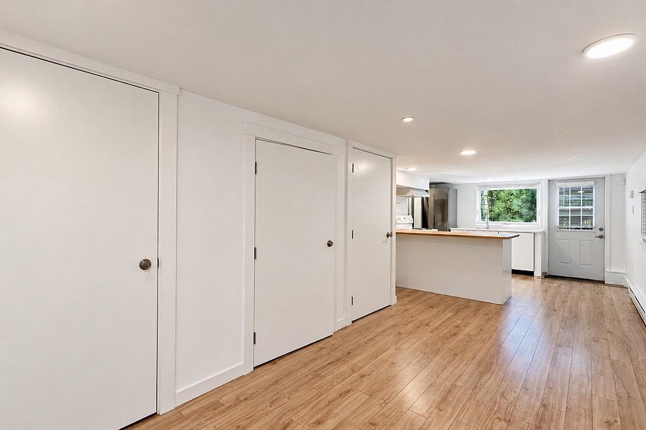 80 E 22nd Avenue Vancouver, BC - 29