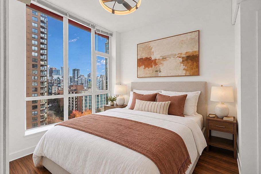 1002 1205 Howe Street Vancouver, BC - 18