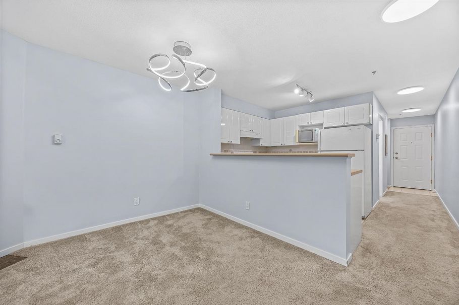 211 868 Kingsway Vancouver, BC - 7