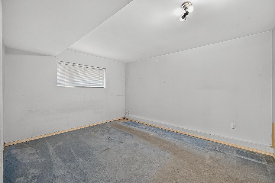 1429 E 11 Avenue Vancouver, BC - 22