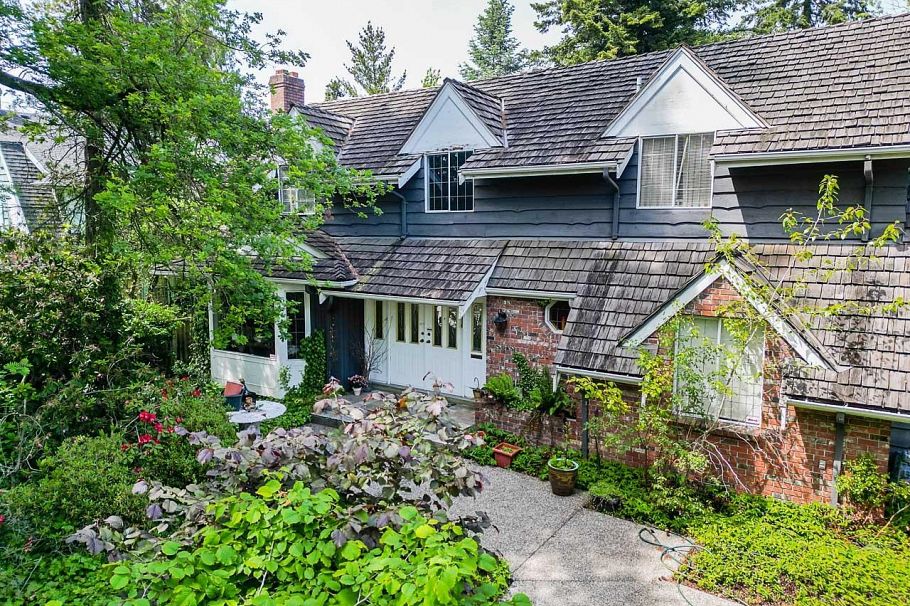1461 W 49th Avenue Vancouver, BC - 1