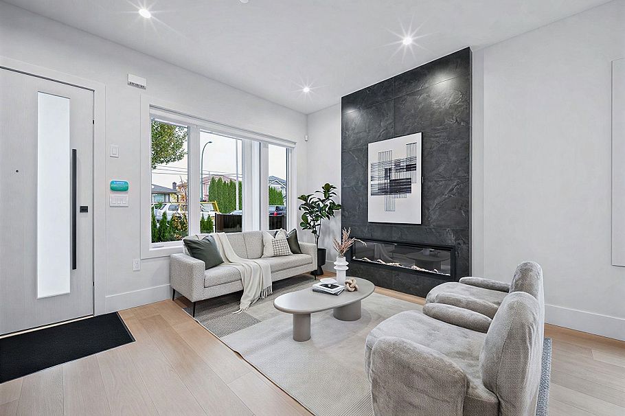 2 6991 Kerr Street Vancouver, BC - 6
