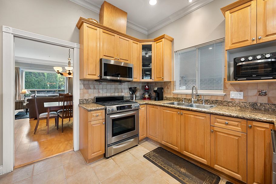 7483 West Boulevard Vancouver, BC - 11