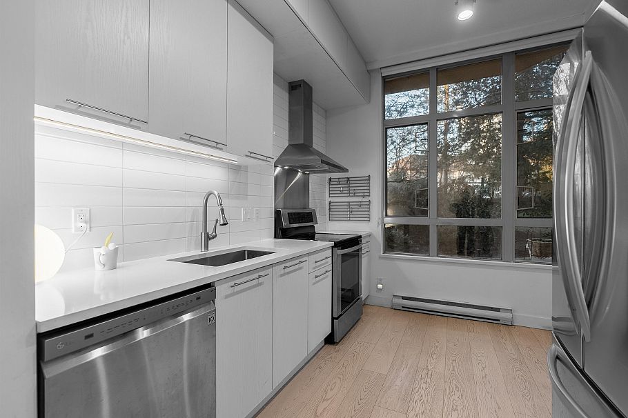 101 160 W Keith Road North Vancouver, BC - 7
