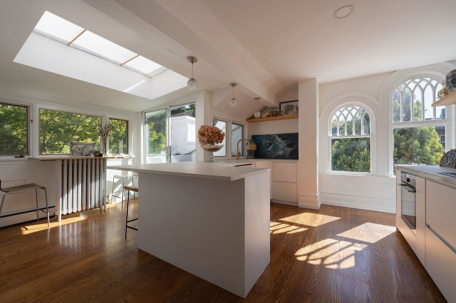 3292 Granville Street Vancouver, BC - 9