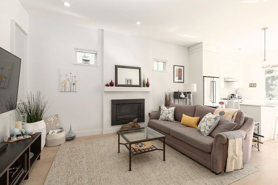 572 E 16th Avenue Vancouver, BC - 5