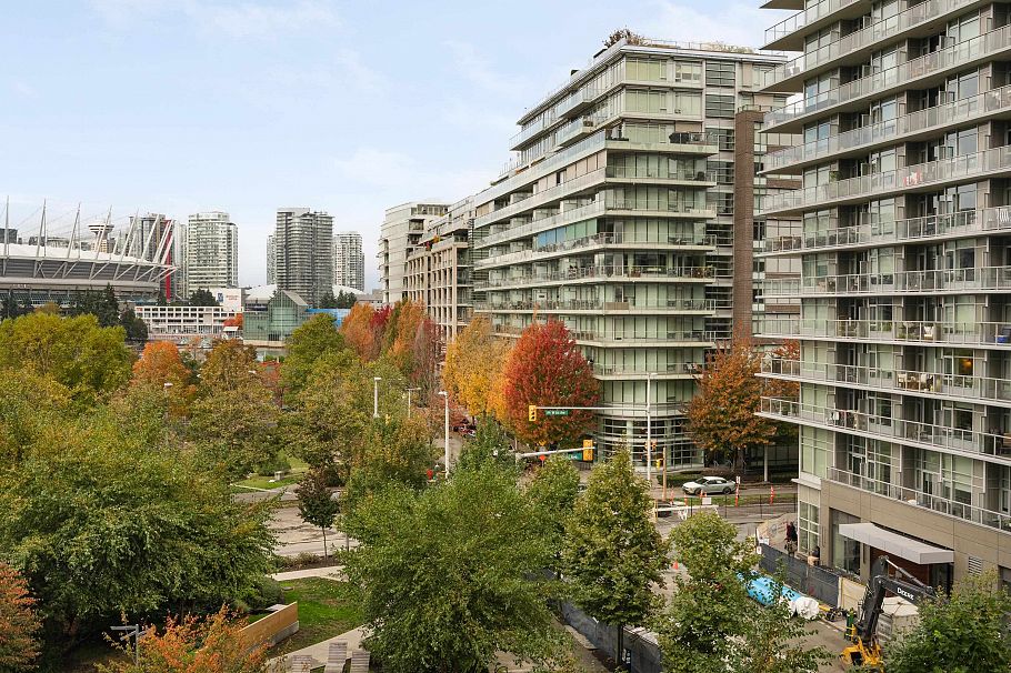 612 1768 Cook Street Vancouver, BC - 28