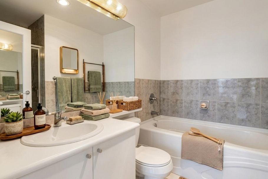 607 1239 W Georgia Street Vancouver, BC - 13