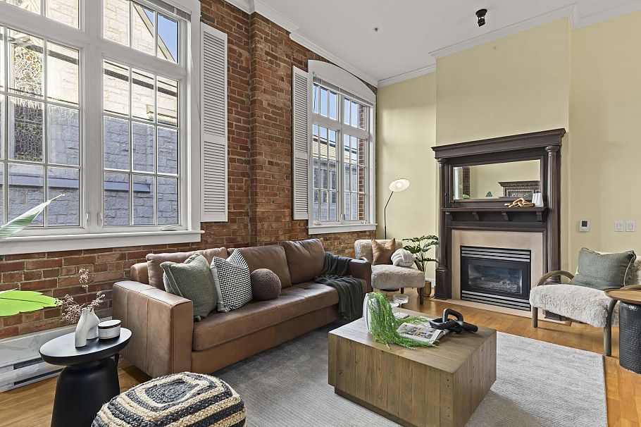 105 1811 W 16 Avenue Vancouver, BC - 1
