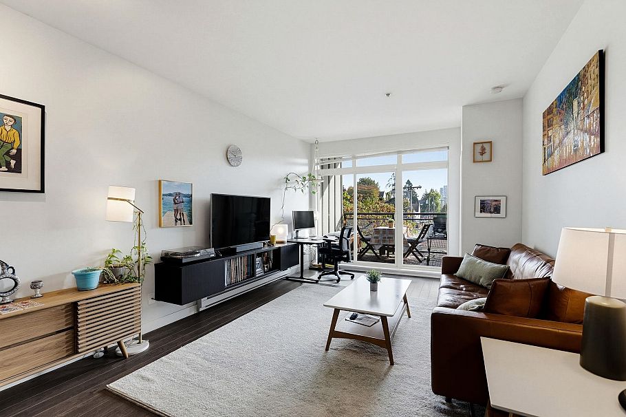 311 707 E 20th Avenue Vancouver, BC - 1