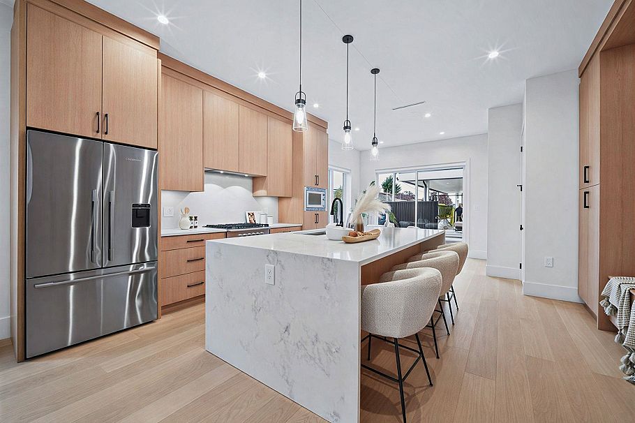 2 6991 Kerr Street Vancouver, BC - 9