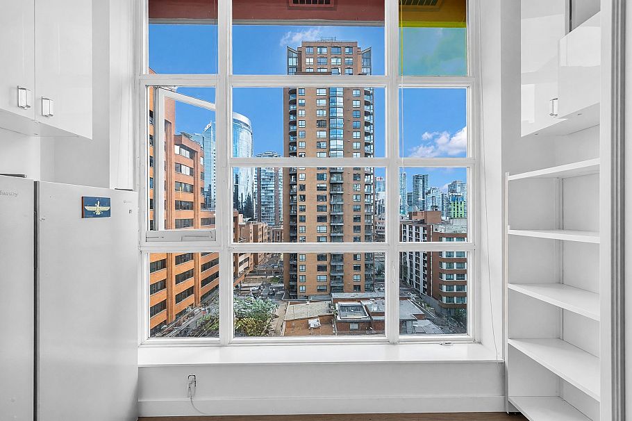 1002 1205 Howe Street Vancouver, BC - 22