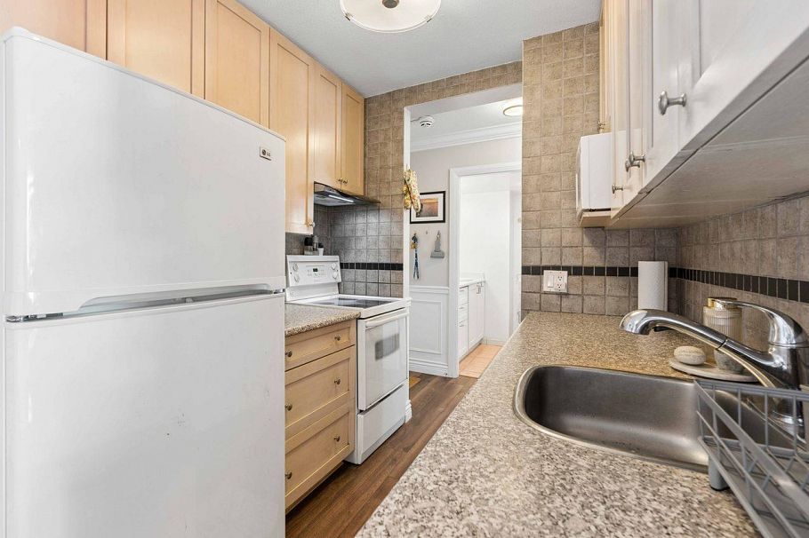 207 1330 Harwood Street Vancouver, BC - 8