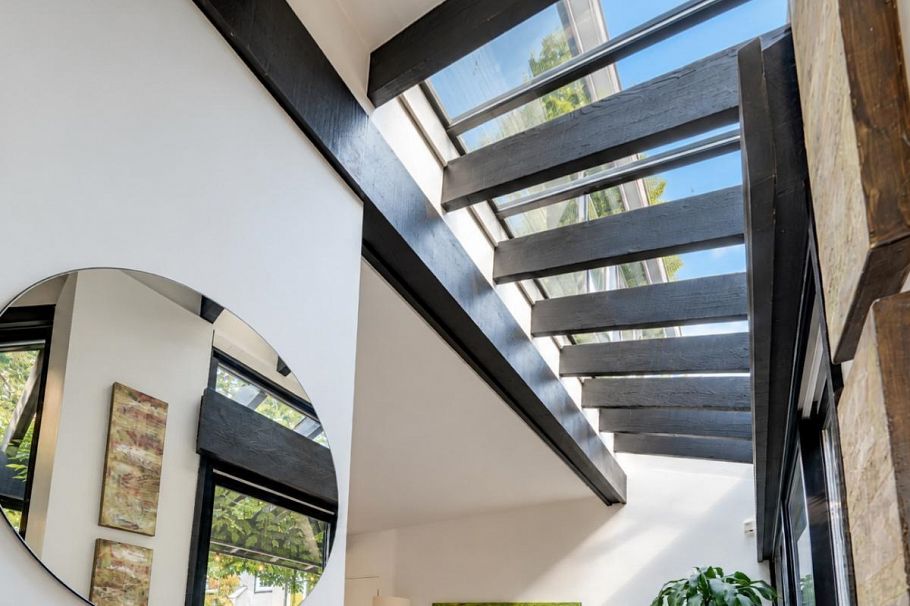 2835 W 13th Avenue Vancouver, BC - 7