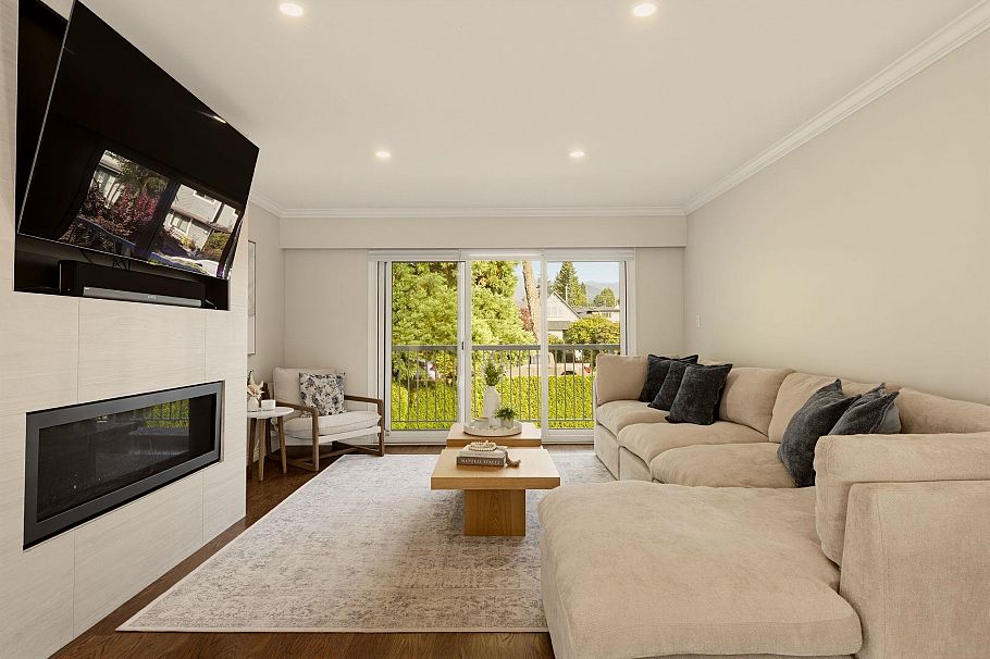 773 E 12th Street North Vancouver, BC - 10