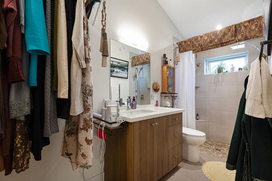 535 E Keith Road North Vancouver, BC - 16