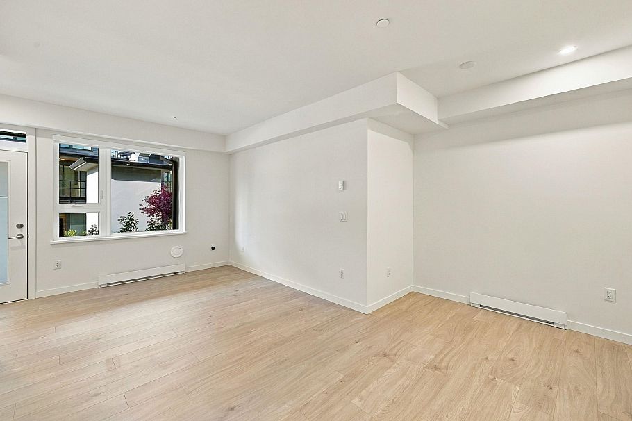 111 950 Lytton Street North Vancouver, BC - 13
