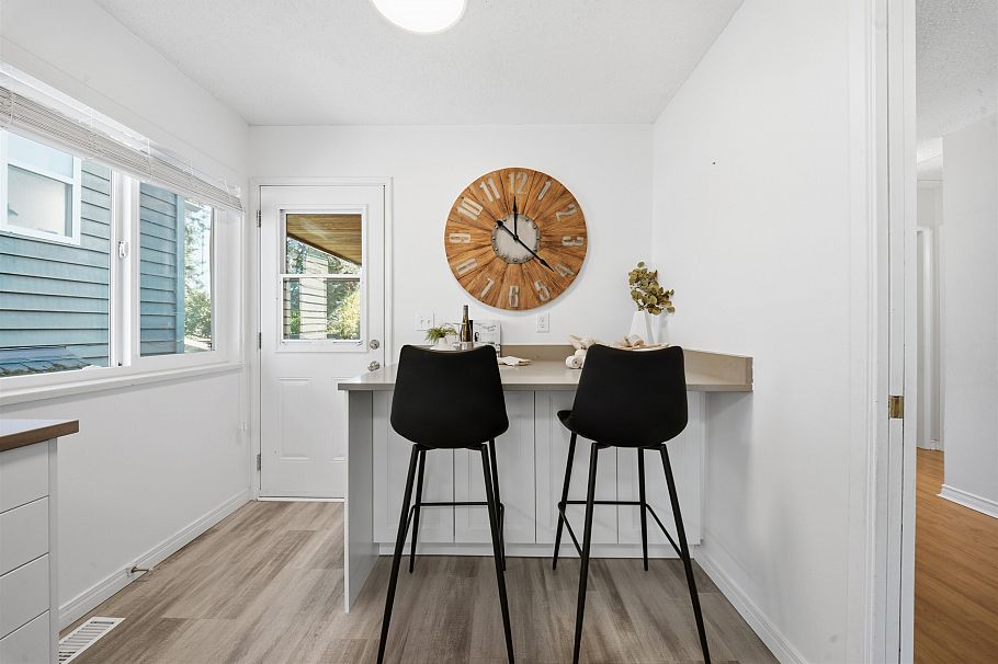 1825 Peters Road North Vancouver, BC - 11
