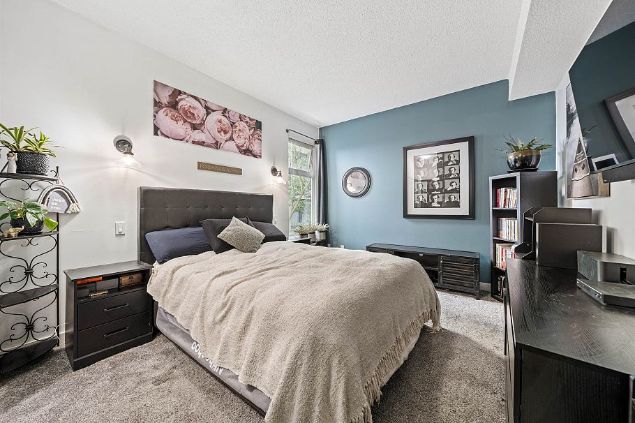 210 1924 Comox Street Vancouver, BC - 23