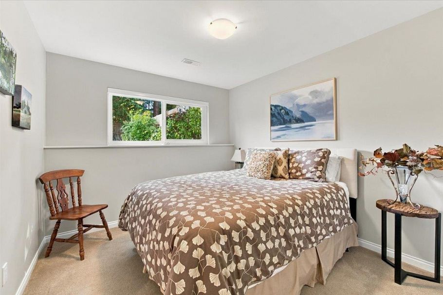 768 Browning Place North Vancouver, BC - 23