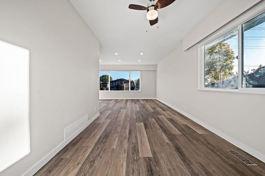 338 W 21st Street North Vancouver, BC - 13