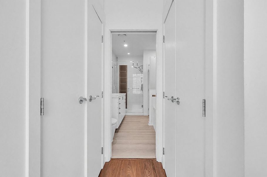 1002 1205 Howe Street Vancouver, BC - 19