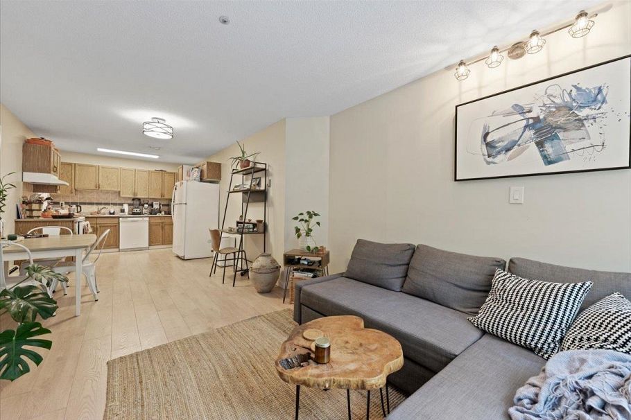 1375 E 18th Avenue Vancouver, BC - 8